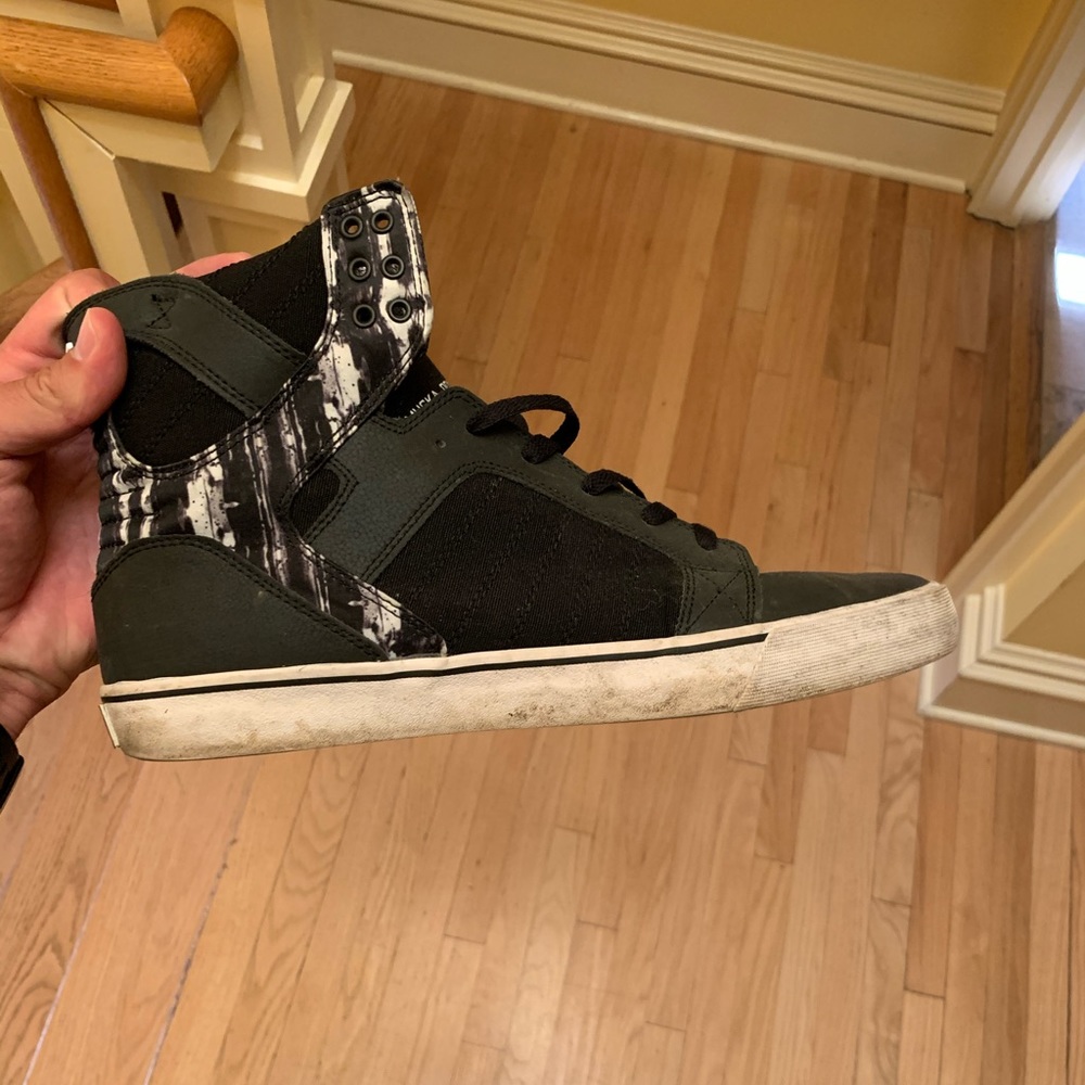 Supra Muska 001